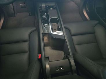 Volvo XC60 B5 — photo 21