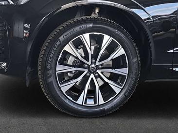 Volvo XC60 B5 — photo 13