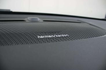 Volvo XC40 B4 — photo 33