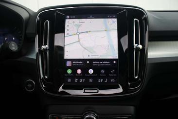 Volvo XC40 B4 — photo 34