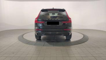 Volvo XC60 B4 — photo 4
