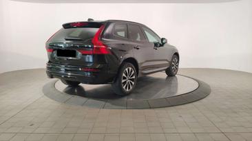 Volvo XC60 B4 — photo 5