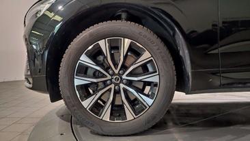 Volvo XC60 B4 — photo 6