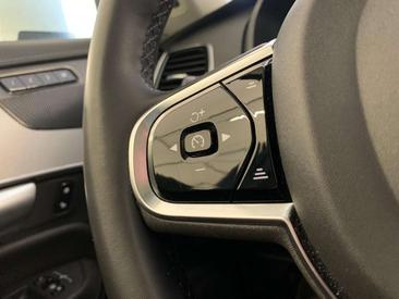 Volvo XC90 B5 D AWD — photo 17