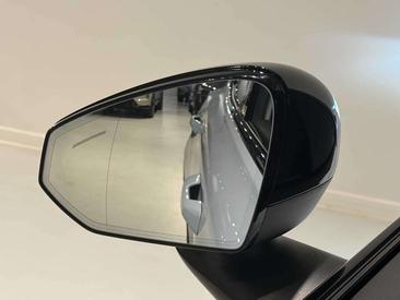 Volvo EX30 — photo 6