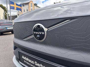 Volvo EX30 AWD — photo 4