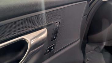 Volvo XC60 B4 — photo 20