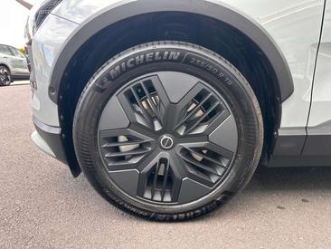 Volvo EX30 AWD — photo 13