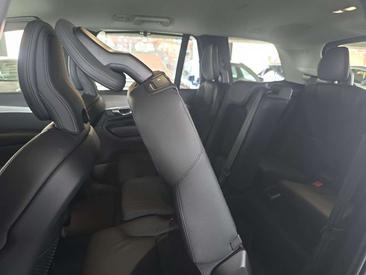 Volvo XC90 B5 D AWD — photo 22