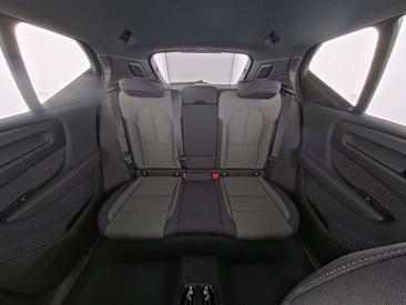 Volvo XC40 B3 — photo 7
