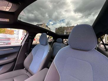 Volvo EX30 AWD — photo 26