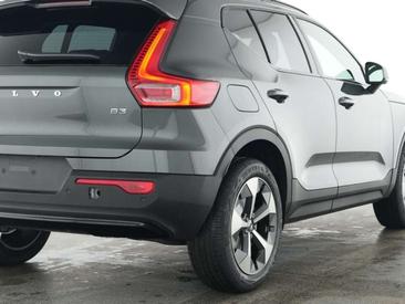 Volvo XC40 B3 — photo 11