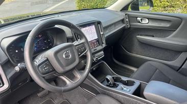 Volvo XC40 B3 — photo 4