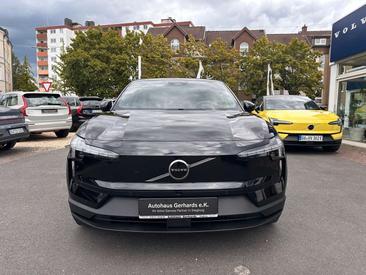 Volvo EX30 — photo 2
