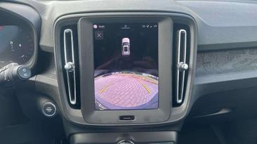 Volvo XC40 B3 — photo 15