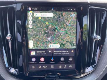 Volvo XC60 B5 AWD — photo 12