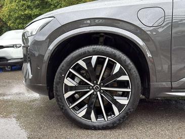 Volvo XC90 T8 Recharge AWD — photo 16