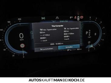Volvo XC60 B4 — photo 12
