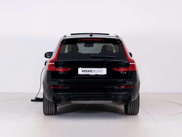 Volvo XC60 B5 — photo 4