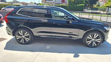 Volvo XC60 B4 — photo 13
