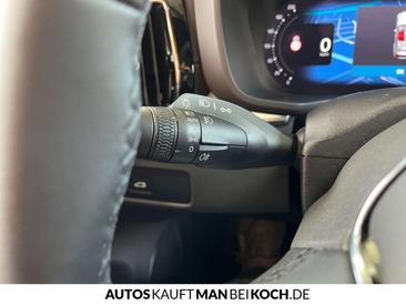 Volvo XC60 B4 D AWD — photo 31