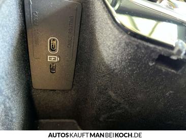 Volvo XC60 B4 D AWD — photo 32