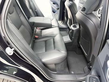 Volvo XC60 B5 — photo 13