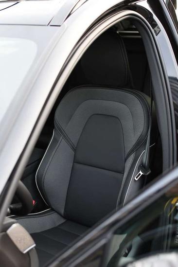 Volvo XC60 B5 AWD — photo 6