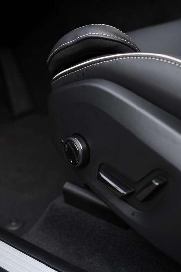 Volvo XC60 B5 AWD — photo 7
