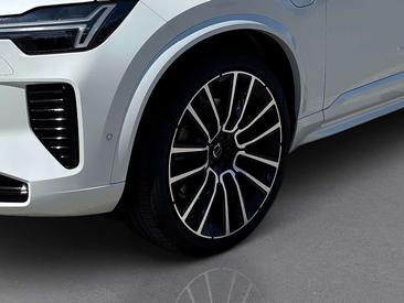 Volvo XC90 B5 AWD — photo 8