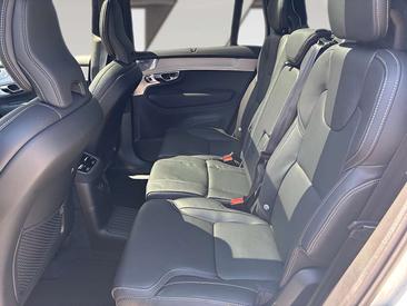 Volvo XC90 B5 AWD — photo 10