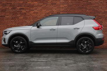 Volvo XC40 B4 — photo 9