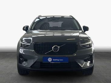 Volvo XC40 B3 — photo 2