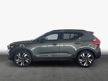 Volvo XC40 B3 — photo 3
