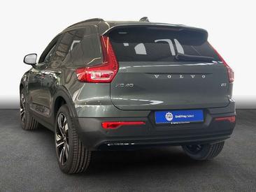 Volvo XC40 B3 — photo 4