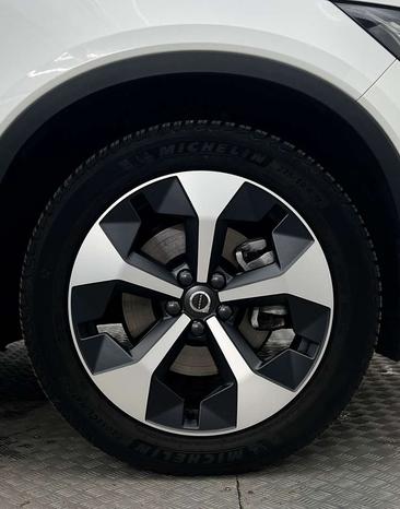 Volvo XC40 B3 — photo 10