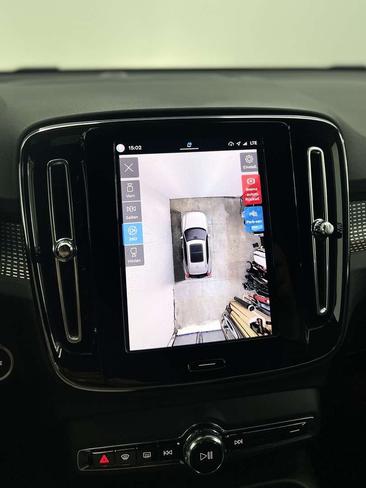 Volvo XC40 B3 — photo 12