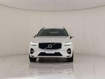 Volvo XC60 B4 — photo 2