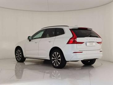 Volvo XC60 B4 — photo 7