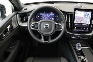 Volvo XC60 T8 Recharge AWD — photo 2