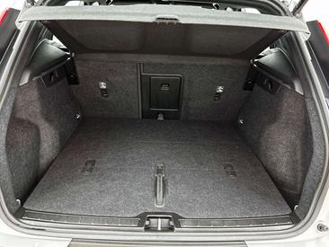 Volvo EX40 Single Motor Extended Range — photo 15