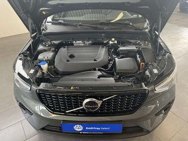 Volvo XC40 B3 — photo 26