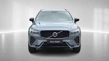 Volvo XC60 B4 — photo 2