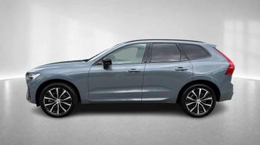 Volvo XC60 B4 — photo 3