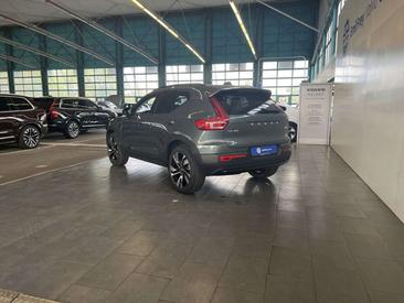 Volvo XC40 B3 — photo 31