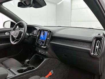Volvo EX40 Single Motor Extended Range — photo 20