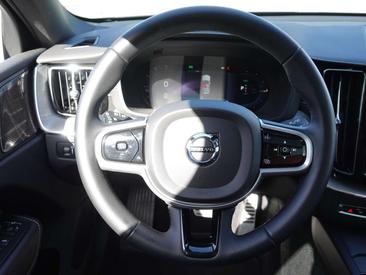 Volvo XC60 T6 Recharge AWD — photo 28