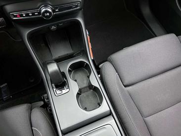 Volvo EX40 Single Motor Extended Range — photo 27