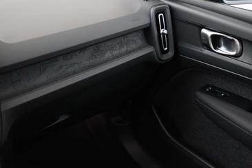 Volvo EX40 Single Motor — photo 17