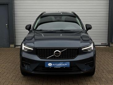 Volvo XC40 B3 — photo 3